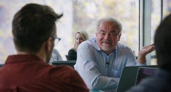Bild 1 von 9: Jürgen Knoblich und sein Team forschen an krankheitsverursachender Genen.