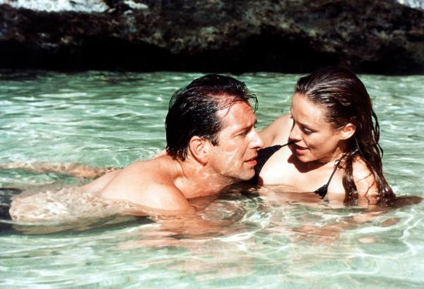Bild 1 von 7: Im Bild: Hans Schenker (Dr. Christian Witt), Sonja Kirchberger (Isabelle von Wertheim).