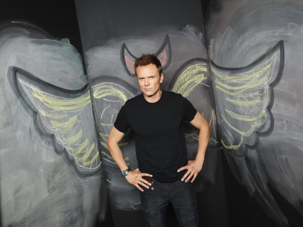 Bild 1 von 25: (2. Staffel) - Genießt sein neues Leben am College: Jeff Wringer (Joel McHale) ...