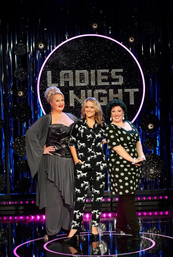 Bild 1 von 1: Die Gastgeberinnen v.l.n.r.: Daphne de Luxe, Lisa Feller, Meltem Kaptan