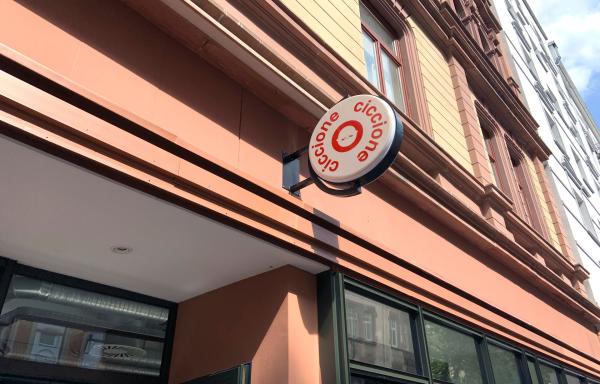 Bild 1 von 9: Pizzeria Ciccione - der neue Pizza-Hotspot im Frankfurter Bahnhofsviertel.