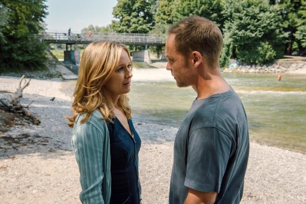 Bild 1 von 28: Im Bild: Carlos (Matthias Koeberlin) beendet die Beziehung zu Valerie (Stefanie Stappenbeck).