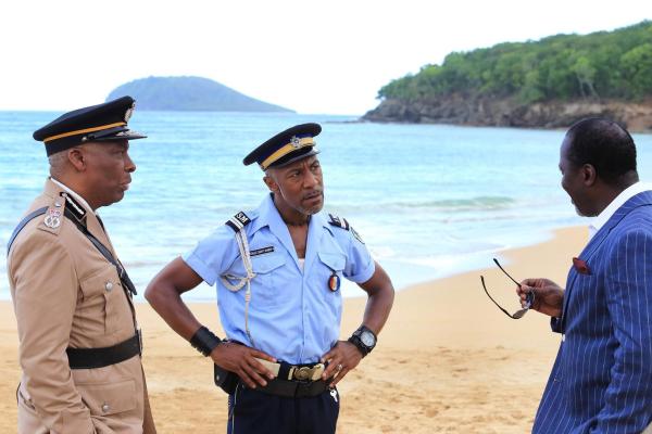 Bild 1 von 1: Im Bild (v.li.): Don Warrington (Comm. Selwyn Patterson), Danny John-Jules (Officer Dwayne Myers), Cyril Nri (Mayor Joseph Richards).