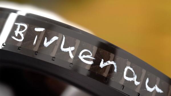 Bild 1 von 2: Seit fast 40 Jahren liegen die Filmrollen mit den Interviews für \