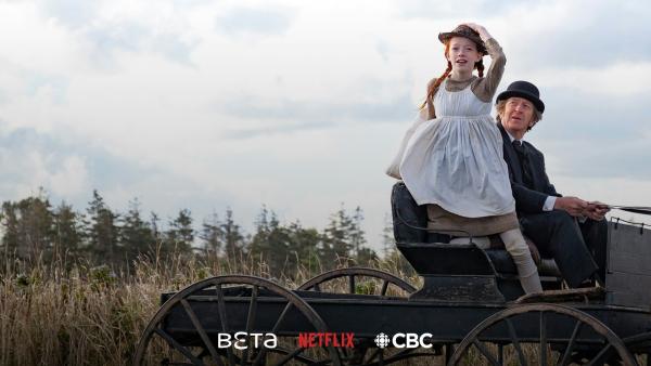 Bild 1 von 4: Amybeth McNulty als Ann Shirley-Cuthbert und R. H. Thomson als MatthewVerwendung nur mit Logos und in Verbindung mit der Programmkommunikation. Jede andere Nutzung ist streng untersagt.Originalbezeichnung:ANNE_Key_Image1B_MM.jpg