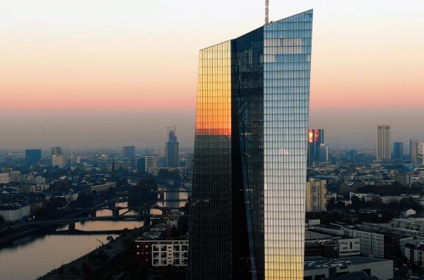 Bild 1 von 4: Die Europäische Zentralbank: Welche Rolle spielt sie im Finanzsystem?