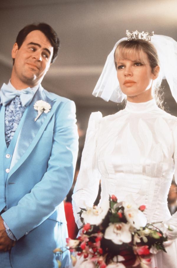 Bild 1 von 9: Steve (Dan Aykroyd) heiratet eine Außerirdische (Kim Basinger).
