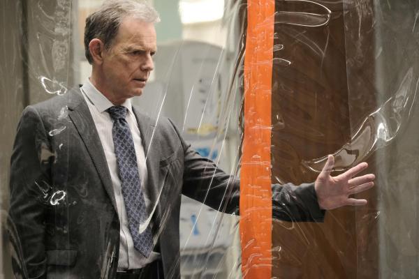 Bild 1 von 17: Dr. Randolph Bell (Bruce Greenwood)