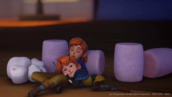 Bild 1 von 3: Milly ist soo müde. Arrietty genießt den Fernsehabend mit ihrer Mutter.© SWR/Blue Spirit Productions - Honorarfreie Verwendung gemäß AGB im engen inhaltlichen redaktionellen Zusammenhang mit genannter Sendung bei Nennung \