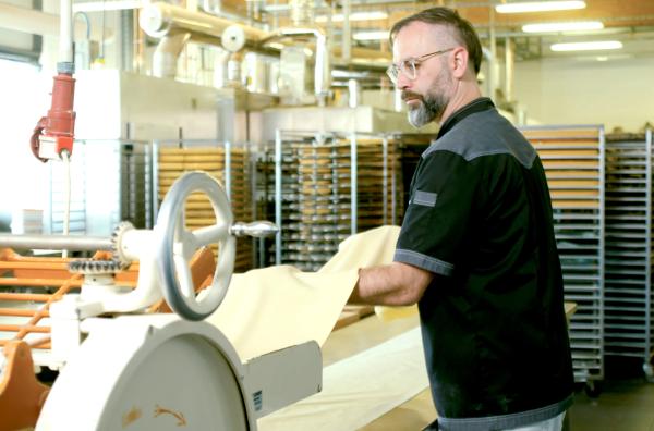 Bild 1 von 4: Teigherstellung bei \