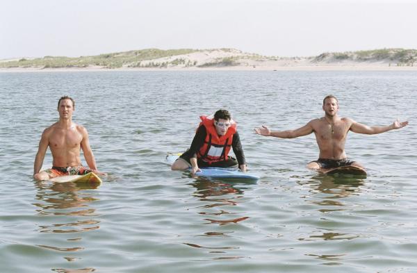Bild 1 von 19: Genießen das Leben in vollen Zügen: die Freunde Demo (Bradley Cooper, r.) und Tripp (Matthew McConaughey, l.). Da ahnt Tripp, was seine Eltern mit ihm vorhaben ...