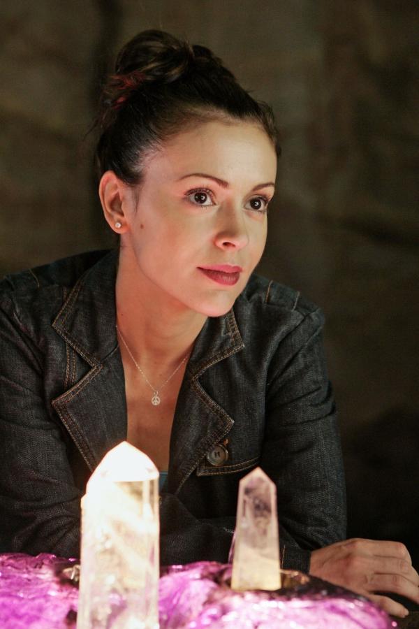 Bild 1 von 27: Versucht alles um Leo zu retten: Phoebe (Ayssa Milano) ...
