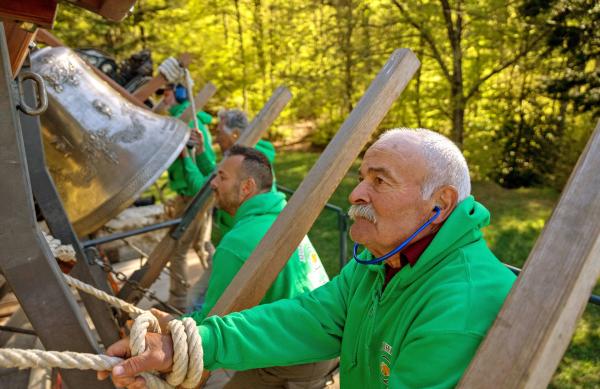 Bild 1 von 9: Das Glocken-Spiel hat in der Provinz Bologna Tradition.