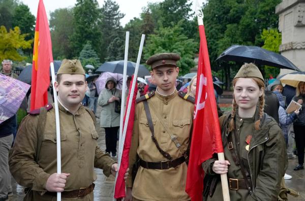 Bild 1 von 4: Ein Großteil der russischstämmigen Bevölkerung glorifiziert nach wie vor das sowjetische Erbe der Republik Moldau.