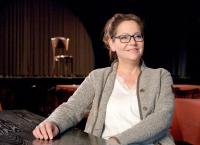 Wuchteln, Schmäh, Politsatire