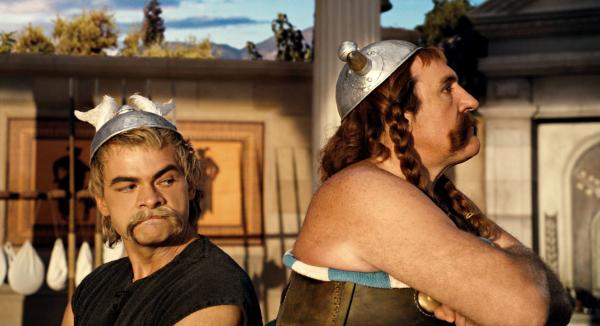 Bild 1 von 6: Clovis Cornillac, Gérard Depardieu