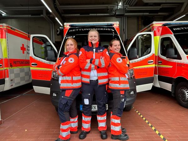 Bild 1 von 17: (v.l.n.r.) Merle Göthling; Nadja Bader; Linda Below