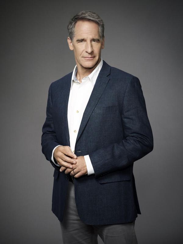 Bild 1 von 23: (1. Staffel) - Hat es sich zur Aufgabe gemacht, jedes Verbrechen in seiner Stadt aufzuklären: Special Agent Dwayne Cassius Pride (Scott Bakula) ...