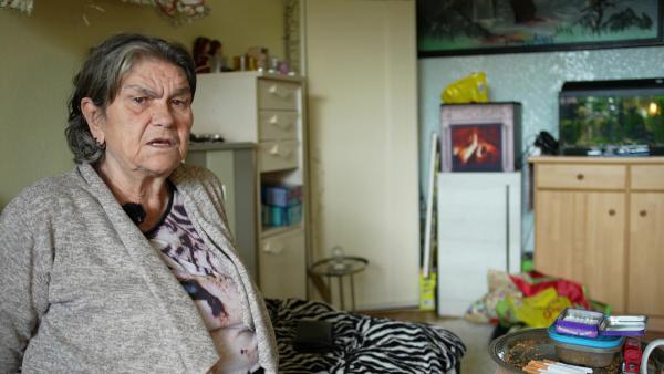 Bild 1 von 1: Regina will heute ihre Freundin Manja im Pflegeheim besuchen