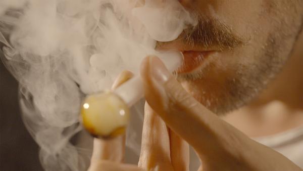 Bild 1 von 4: Crystal Meth macht geraucht besonders abhängig.