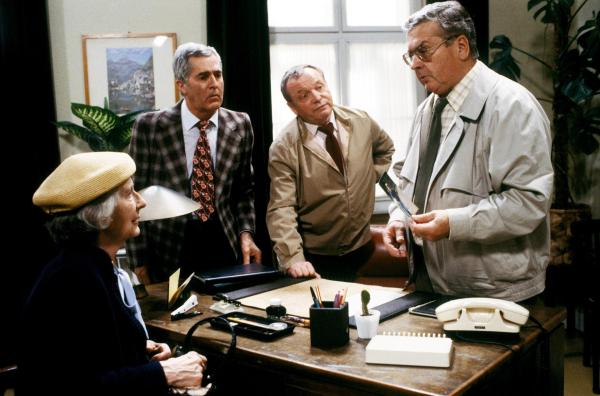 Bild 1 von 7: Im Bild: Vilma Degischer, Louis Strasser, Kurt Beck, Alfred Böhm.