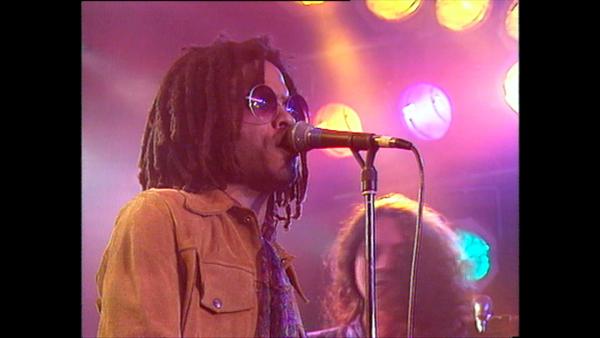 Bild 1 von 2: Auftritt von Lenny Kravitz bei \