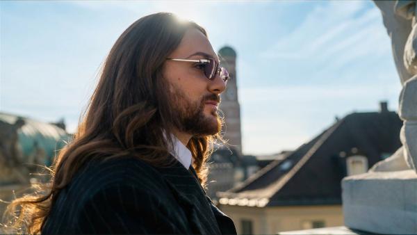 Bild 1 von 7: Nach einem Auftritt in der Sesamstraße hat Riccardo Simonetti einen Shitstorm und rechte Hetze erlebt.