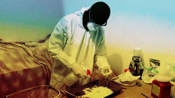 Bild 1 von 1: Im Bild: In geheimen Drogenküchen des Kartells wird Fentanyl produziert.