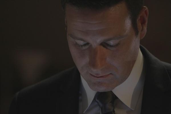 Bild 1 von 4: Als der junge Irak-Kriegsveteran Curtis Ashley tot aufgefunden wird, muss Lt. Joe Kenda (Carl Marino) den Fall mit nur einer Bagatelle an Beweisen lösen. Wird ihm das gelingen?