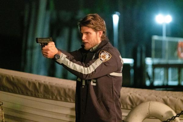 Bild 1 von 17: Ryan Stock (Travis Van Winkle)