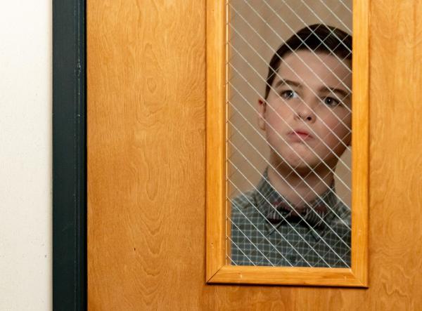 Bild 1 von 10: Sheldon Cooper (Iain Armitage)