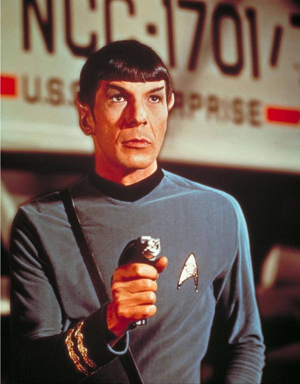 Bild 1 von 4: Cmdr. Spock (Leonard Nimoy)