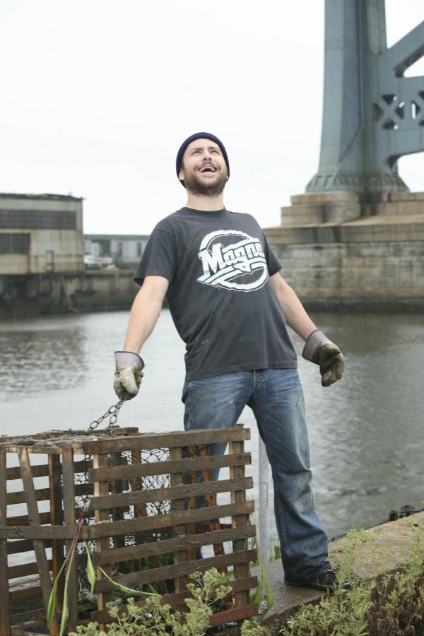 Bild 1 von 14: Hat Charlie (Charlie Day) endlich die Lösung für alle finanziellen Probleme gefunden?