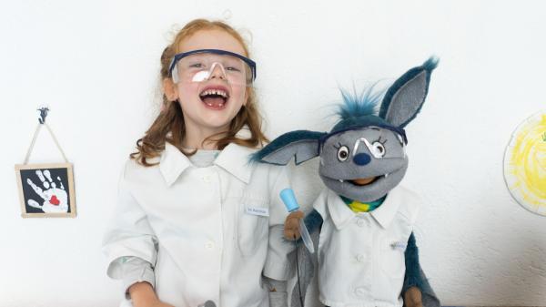 Bild 1 von 3: Karolina und Fidi würden gerne Zähneputz-Gummibärchen erfinden.