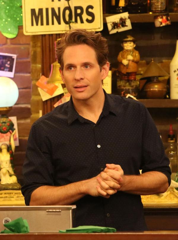 Bild 1 von 8: Dennis Reynolds (Glenn Howerton)
