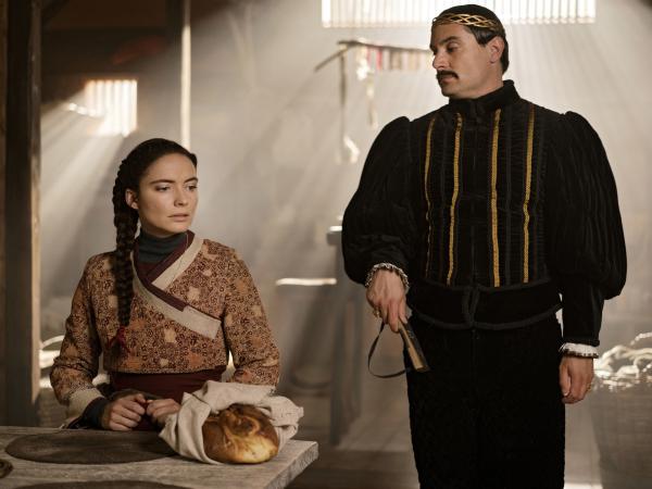 Bild 1 von 4: Nille (Neel Rßnholt) und Fileas (Christian Tafdrup).