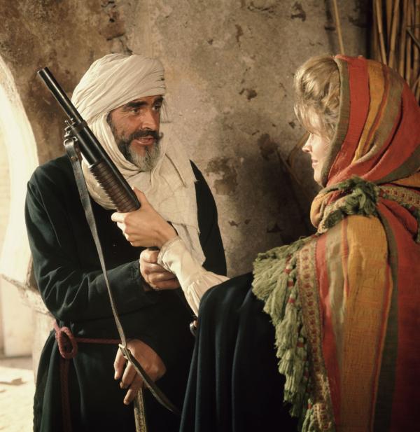 Bild 1 von 3: Sean Connery (Mulay Achmed Mohammed el-Raisuli the Magnificent), Candice Bergen (Eden Pedecaris)