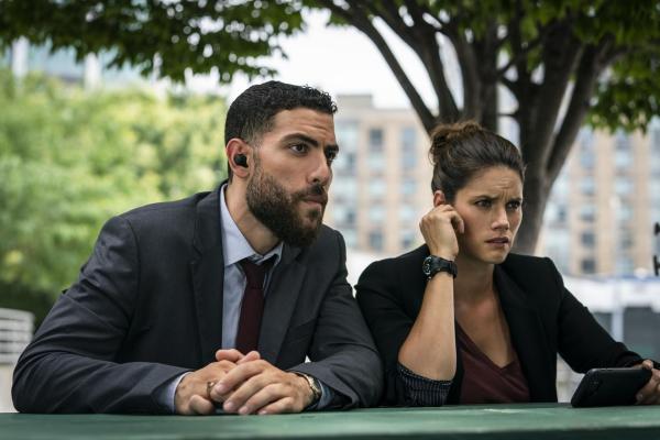 Bild 1 von 19: Omar Adom Zidan (Zeeko Zaki, l.); Maggie Bell (Missy Peregrym, r.)