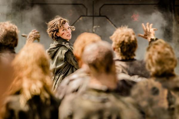 Bild 1 von 12: Alice (Milla Jovovich)