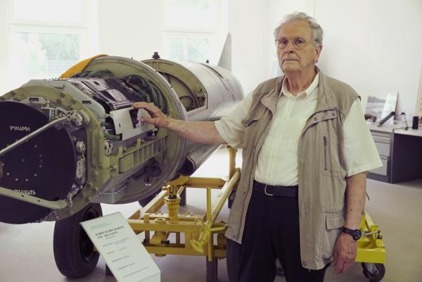 Bild 1 von 4: Ralf Rudolph, ehemaliger NVA-Offizier der Raketentruppen.