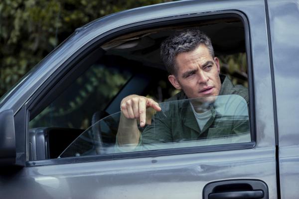 Bild 1 von 10: James (Chris Pine)