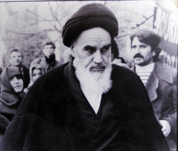 Bild 1 von 1: Im Bild: Ayatollah Ruhollah Chomeini.