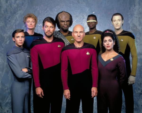 Bild 1 von 16: Star Trek The Next Generation Gallery, Raumschiff Enterprise Das n?chste Jahrhundert  Patrick Stewart (Captain Picard), an his crew