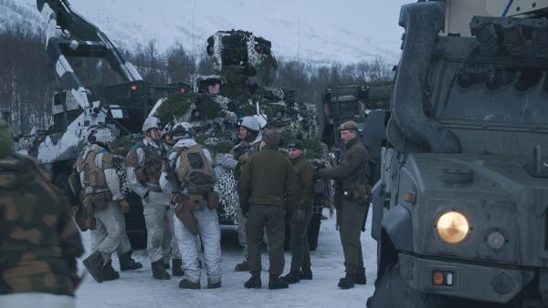 Bild 1 von 9: Norwegen, Schweden und Finnland erhöhen ihre Verteidigungsbudgets und trainieren regelmäßig den Ernstfall in gemeinsamen Übungen der NATO - wie hier beim Militärmanöver \