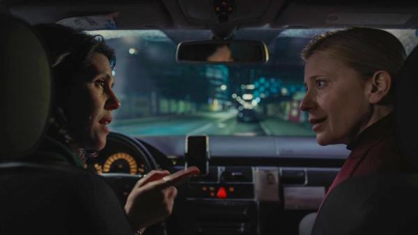 Bild 1 von 29: Im Bild (v.li.): Daniela Golpashin (Maggy), Caroline Peters (Juliette Koons).