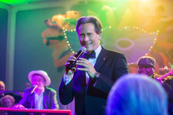 Bild 1 von 22: Bürgermeister Douglas Hamilton (Steven Weber) ahnt nicht, dass er bald Opfer einer Entführung wird. Denn Mike Spar ist fest davon überzeugt, dass Hamilton vor 25 Jahren seine Ehefrau umgebracht hat und will ein Geständnis erzwingen ...