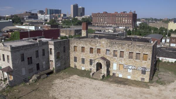 Bild 1 von 4: Das Wheatley Provident Hospital füllte die Lücke der Gesundheitsversorgung für die einheimischen Afro-Amerikaner und ermöglichte dank eines erweiterten Flügels die Versorgung von pflegebedürftigen Kindern, sowie Ausbildungsplätze für Krankenpflegepersonal und Ärzten.