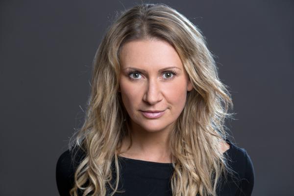 Bild 1 von 1: Angelika Niedetzky