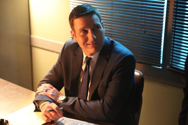 Bild 1 von 2: Lt. Joe Kenda (Carl Marino)