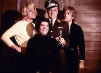 Ein Käfig voller Helden